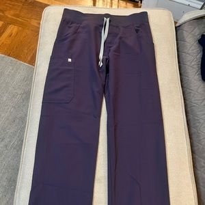 Figs women’s scrub bottoms
